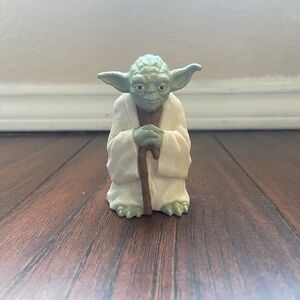 STAR WARS Yoda Vintage 1996 Figure 3" Tall
